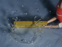 �N���E���̒��a