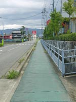 緑色の歩道